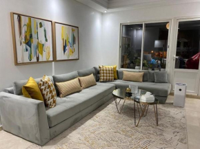 Magnifique appartement proche de CasaNearshore, Iscae, airport